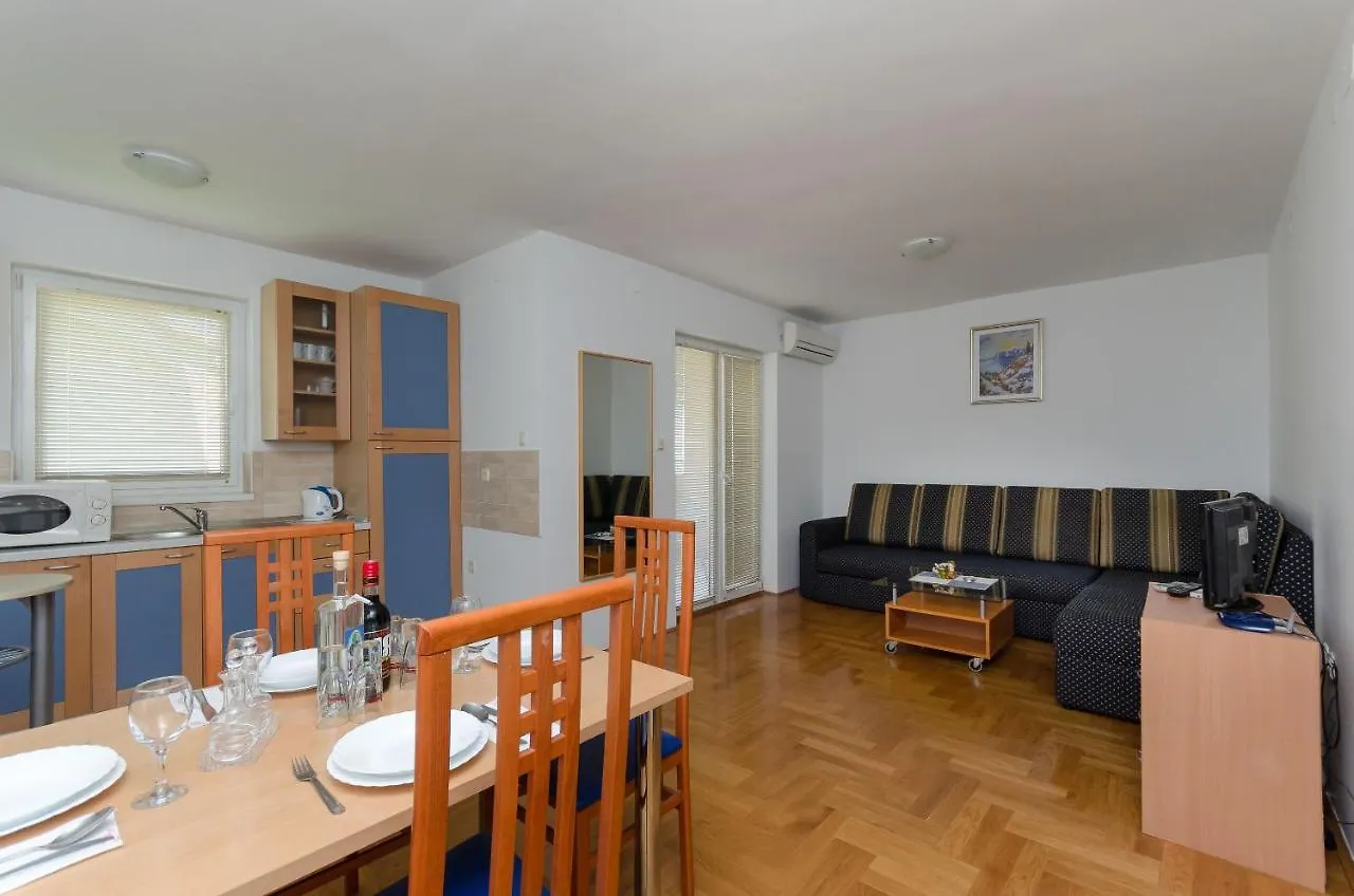 מאלינסקה Apartments Dunja 0*,  קרואטיה